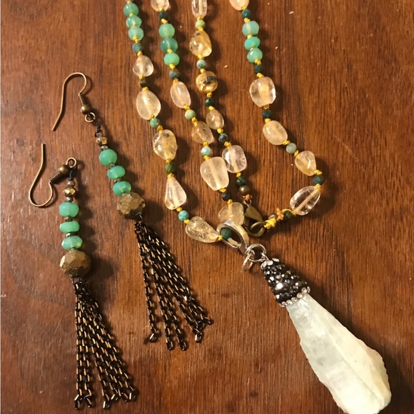 Assorted Categories, Sizes and Styles - Picture 8 of 12